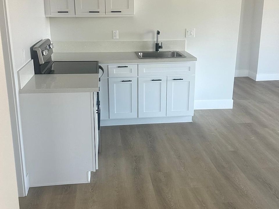 1st image of 3845 W 226th St