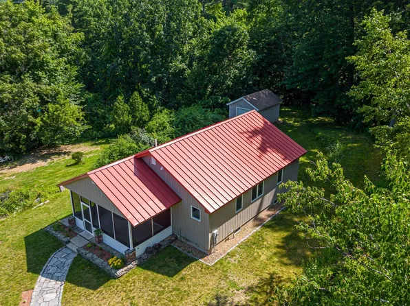 21 Webster Avenue, Pelham, NH 03076