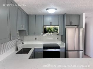 350 Aoloa St APT C107, Kailua, HI 96734
