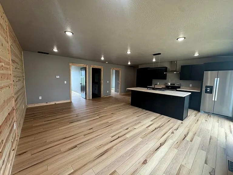 1503 Eisenhower St #A — Photo 2