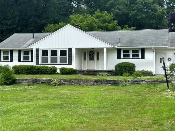 2569 Johnnycake Rd SE, Warren, OH 44484