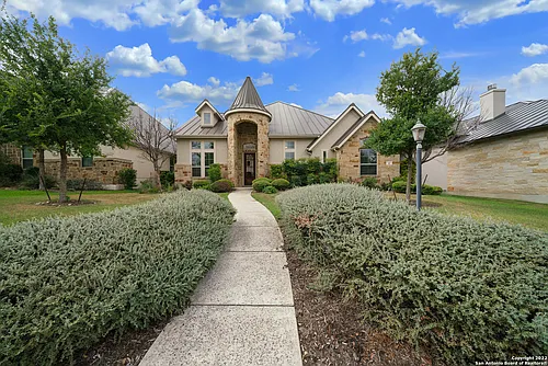 42 Avalon Park Photo 1
