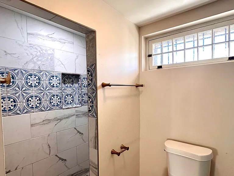 414 W Las Cruces Ave #1 — Photo 11