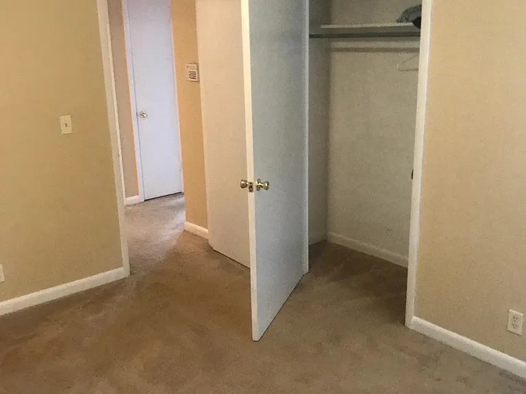 4614 Forest Ridge Dr — Photo 17