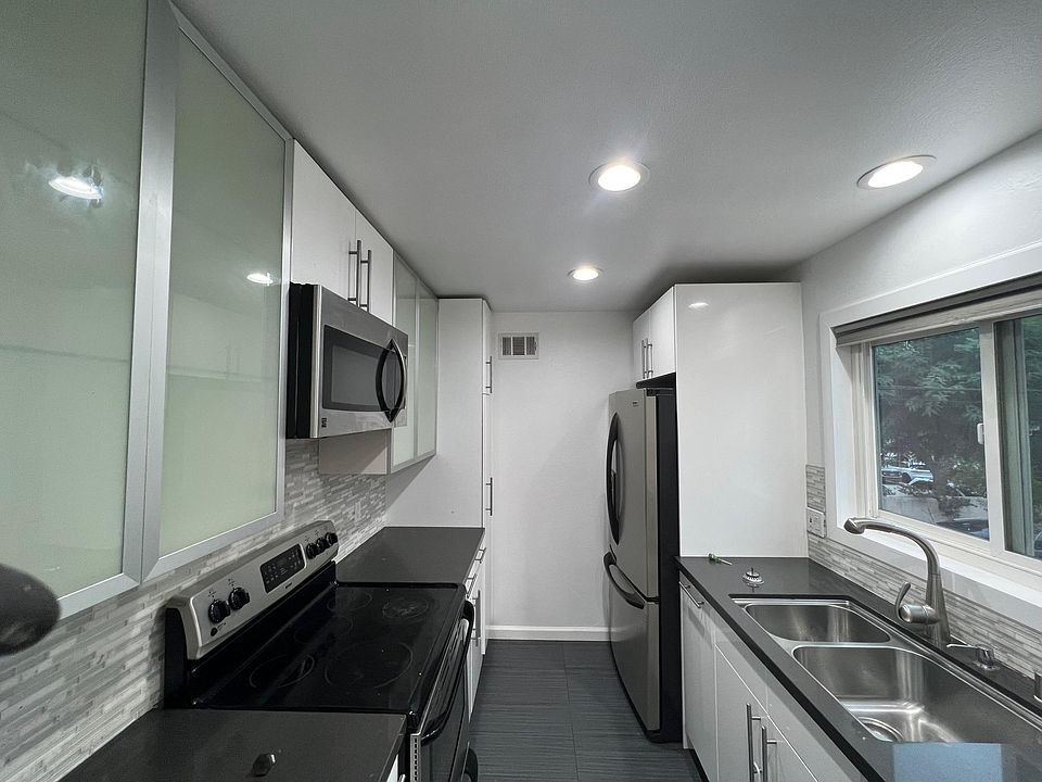 1st image of 30517 Canwood St