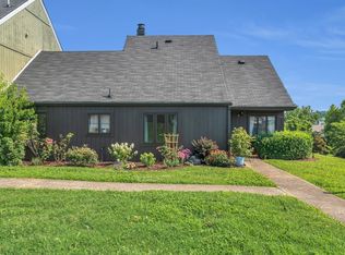 210 Raintree Dr, Hermitage, TN 37076