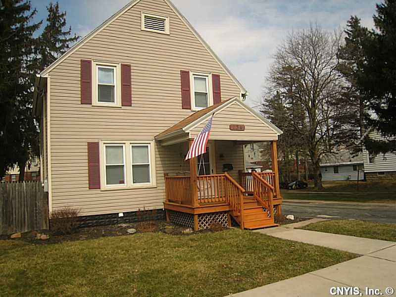 1st image of 134 Oakdale Dr