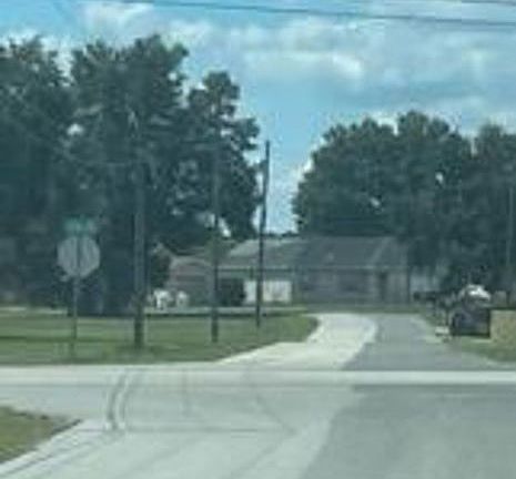 Exterior Neighborhood (street photo)