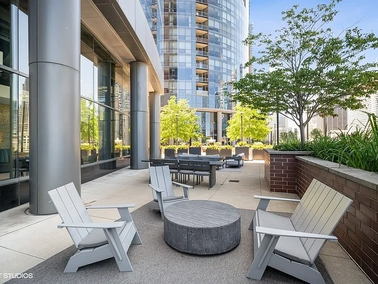 450 E Waterside Dr #1808 — Photo 33