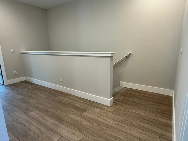 7825 Spectrum Dr — Photo 17
