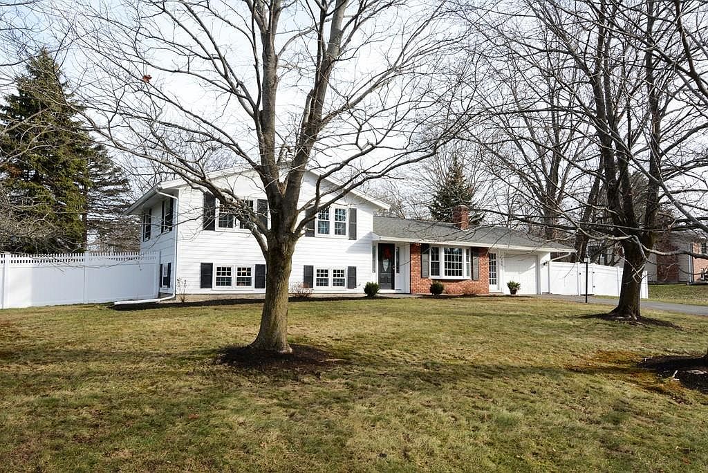 133 North St, Danvers, MA 01923 Zillow