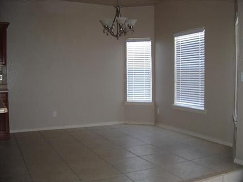 4th image of 804 Paseo Alto Pl