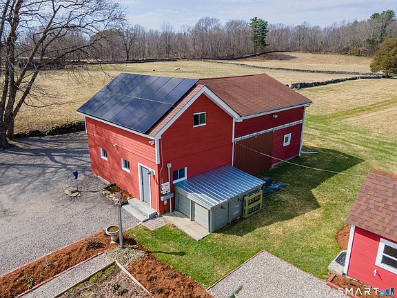 3rd image of 43 Fox Hill Road