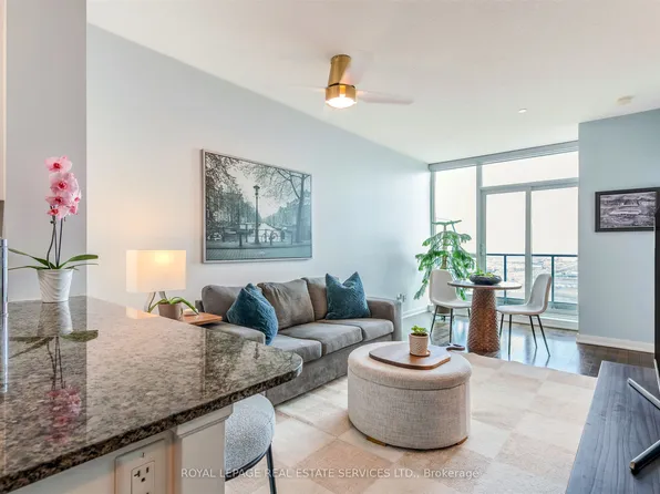 215 Sherway Gardens Rd #Penthouse 101, Toronto, ON M9C 0A4