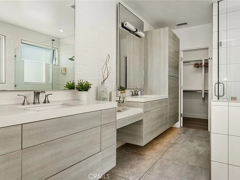 4405 Channel Pl — Photo 34