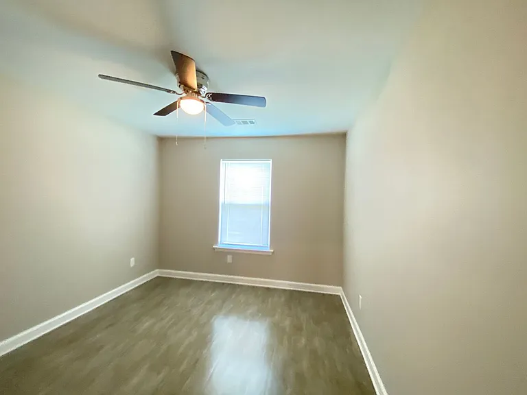 103 Redbud Ct — Photo 13