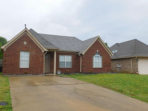 3rd image of 3850 Conrail Cir