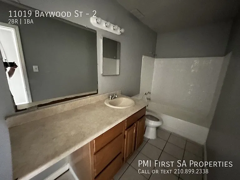 11019 Baywood St #2 — Photo 5