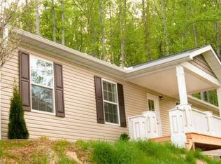 89 Luther Cove Rd, Candler, NC 28715