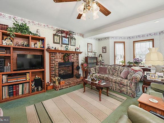 4th image of 107 N Paula Lynne Dr