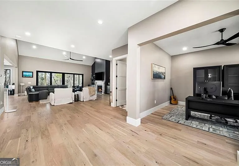 2309 Dinsmore Rd — Photo 12