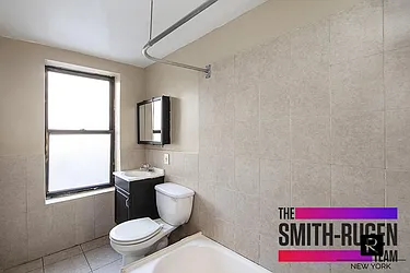 Rented by R New York