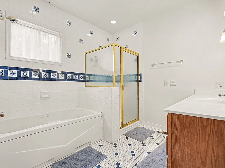 10 Piper Pl — Photo 25