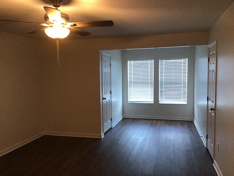 1284 Candora St — Photo 3