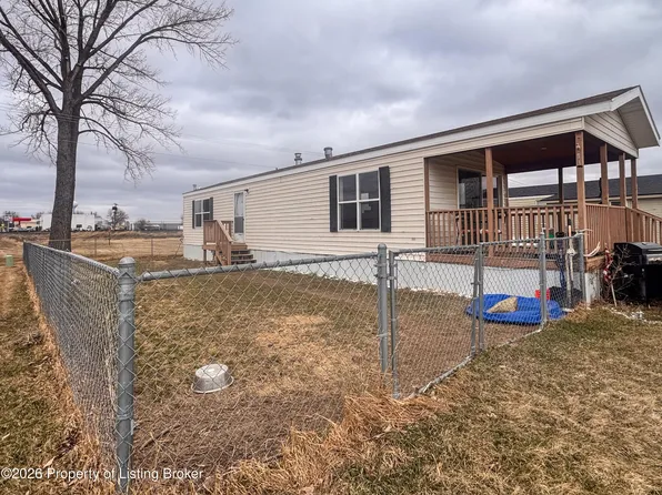 314 Main Ave E, South Heart, ND 58655