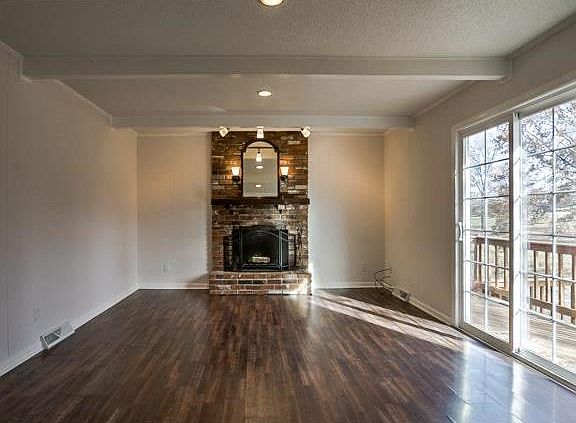 5th image of 6613 Garnett Dr