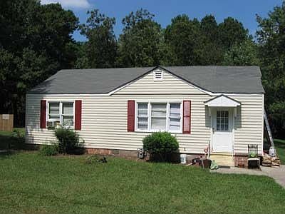 1st image of 679 Mozley Dr SE