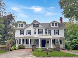 204 Spencer Ave, Warwick, RI 02886