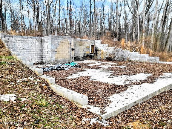 3rd image of 771 County Road 188