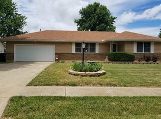 5406 SW 11th St, Topeka, KS 66604