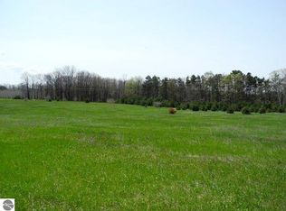 N Swede Rd, Northport, MI 49670