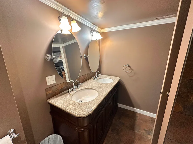 2934 Heckbert Pl — Photo 37