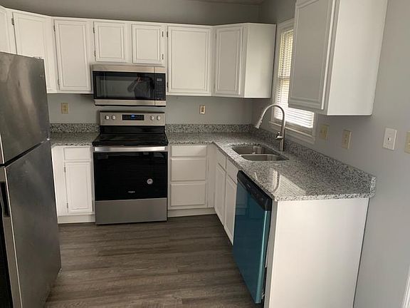 2nd image of 3796 Kenesaw Dr