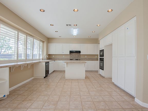 4th image of 6028 Sundale Ct