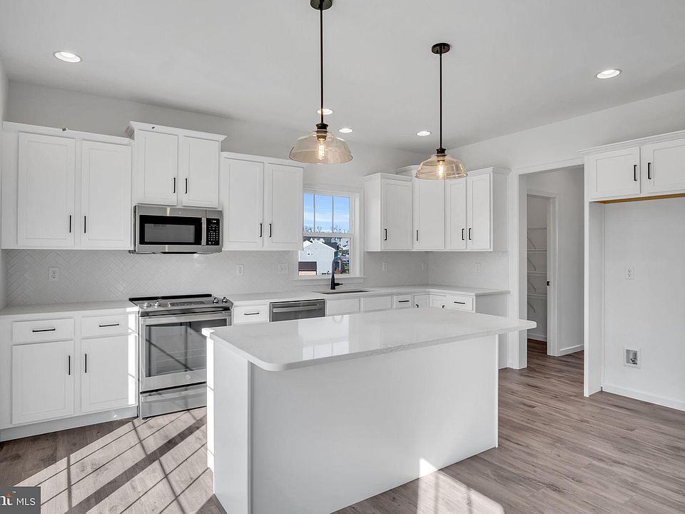 890 Ashfield Dr, Carlisle, PA 17015 Zillow