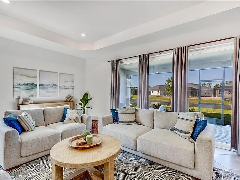 17617 Santorini Ct — Photo 8