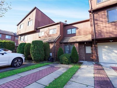 30 Stonegate Dr #1, Staten Island, NY, 10304