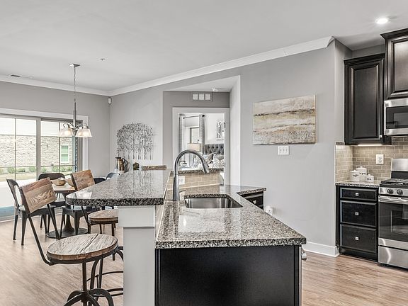 Chambord with Garage