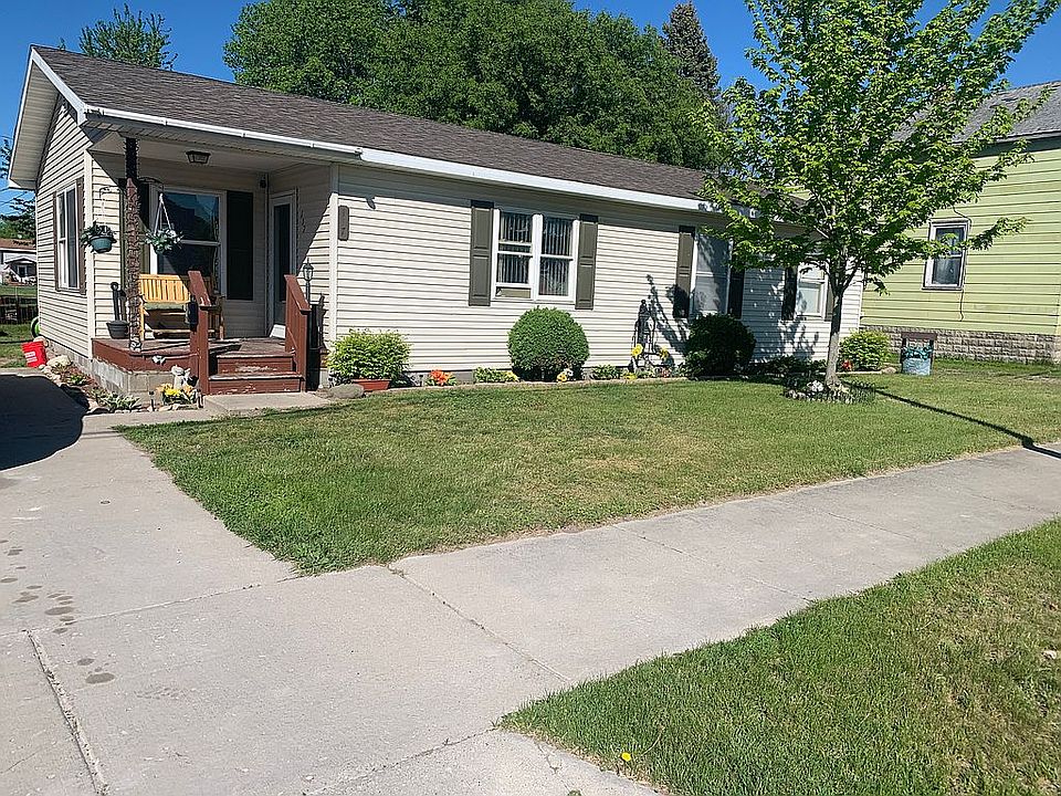 1st image of 117 E Hueber St