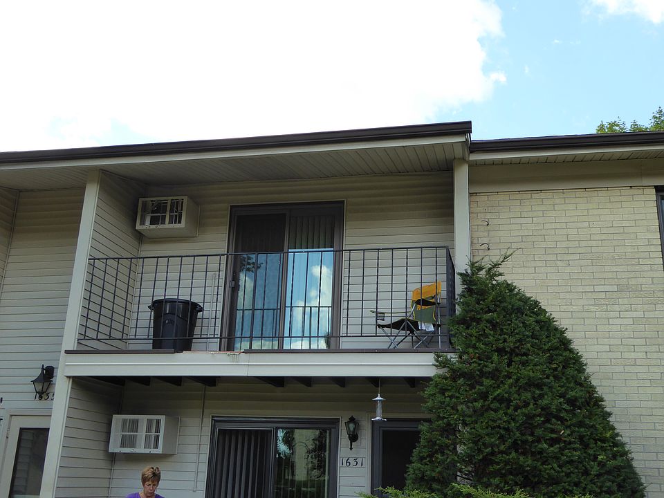 1st image of 1635 S Coachlight Dr