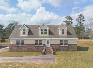 12805 Foxrun Dr, Vancleave, MS 39565