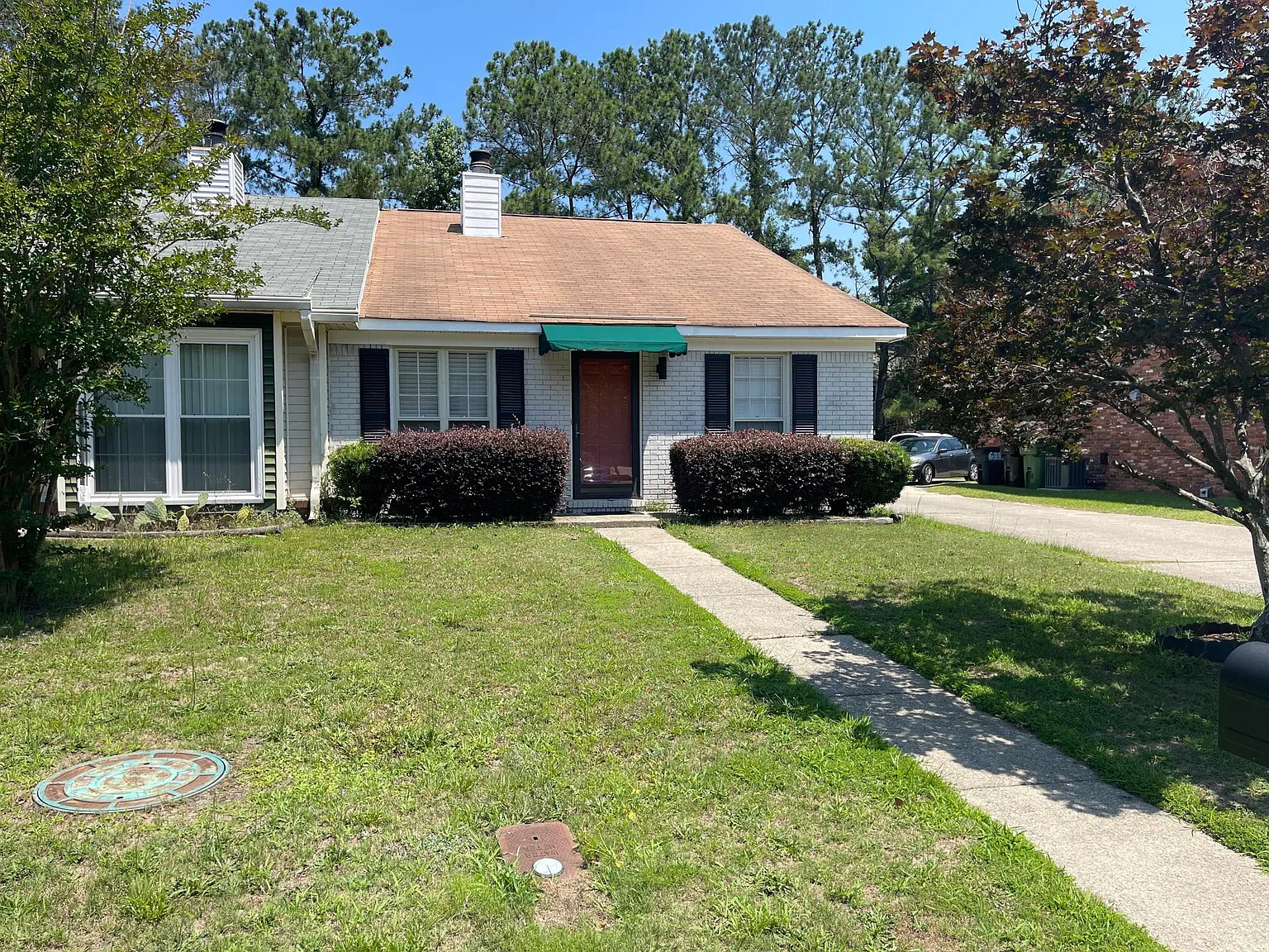 6331 Olde Towne Dr — Photo 1