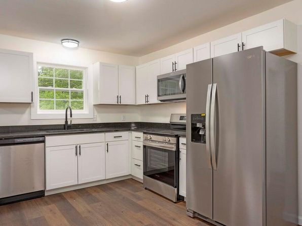 242 Lake Hills Cir, Spring City, TN 37381