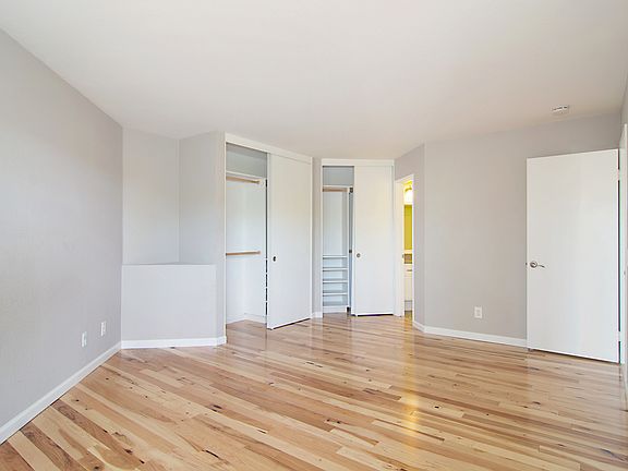 5th image of 7048 Camino Degrazia Unit 232