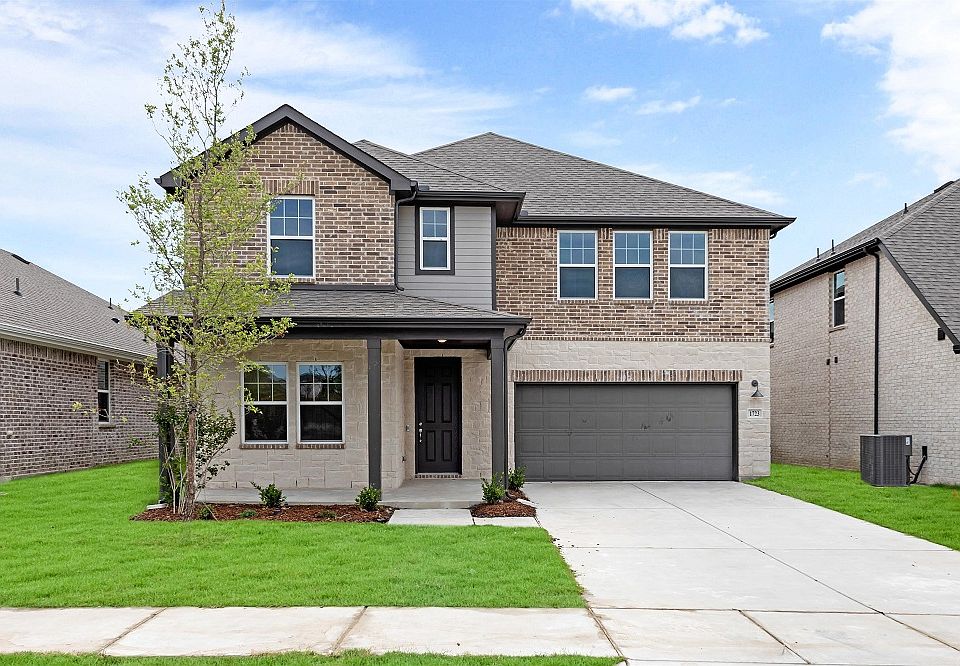 Quick Move In Home by Ashton Woods