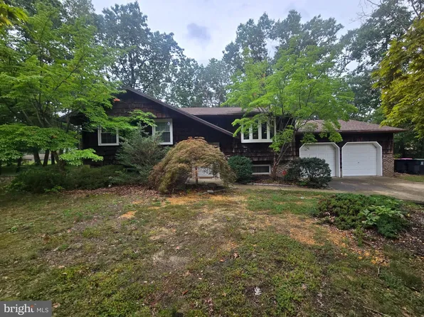 21 Oak Ct, West Berlin, NJ 08091